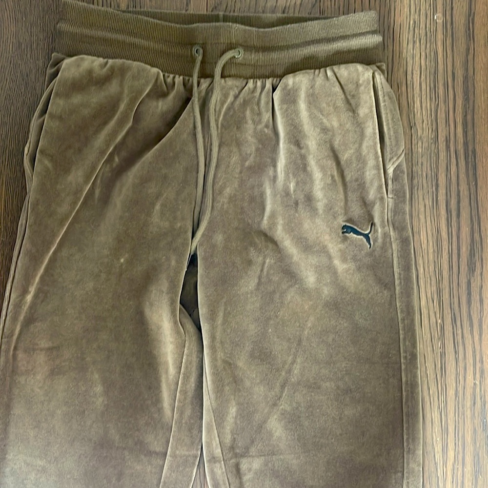 Puma size small green velvet joggers